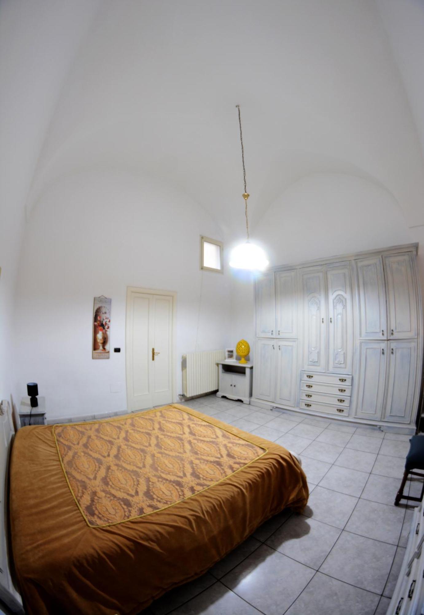 Origini - Apartment With Private Garden Лече Екстериор снимка